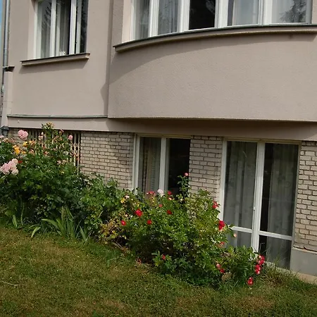 Ubytovani Na Hanspaulce *
